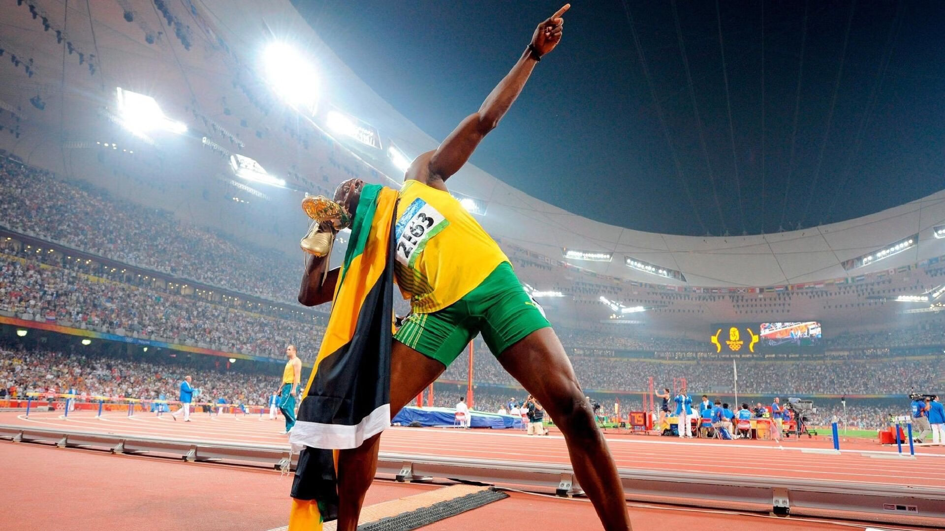 九游LOL-_登山徒步赛事：踏上人生巅峰之旅_，徒步登山图片大全